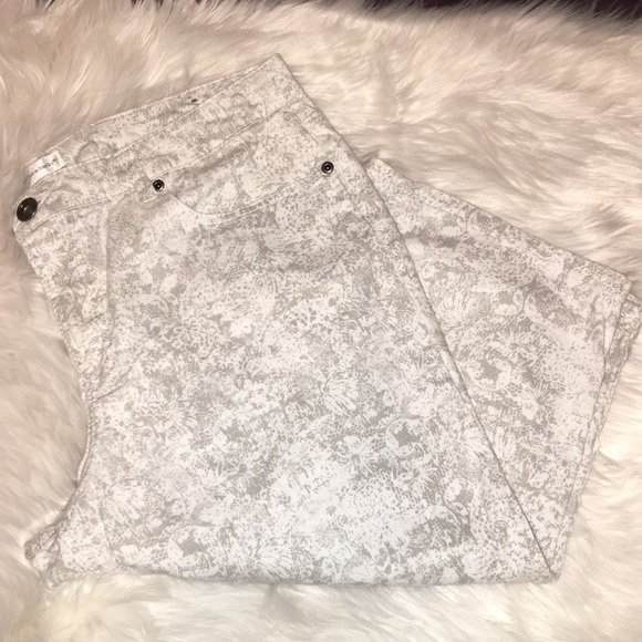 Christopher & Banks Pants - 4 For $25 Christopher & Banks Capri Pants